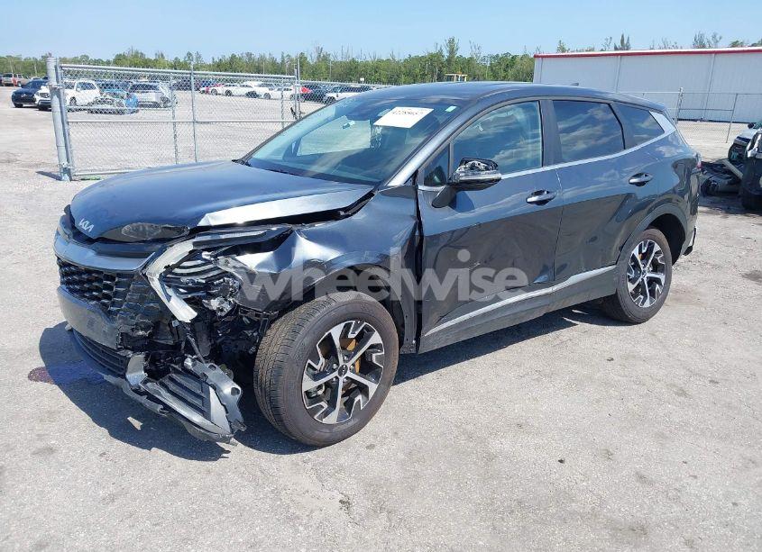 Photo 2 of 2025 Kia Sportage EX (VIN 5XYK33DF6SG238318)