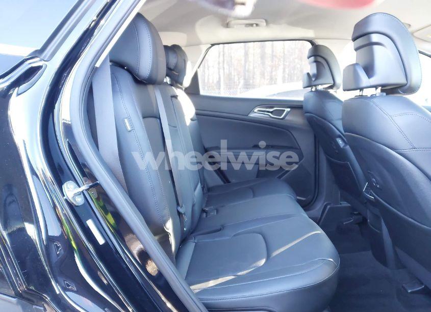 Photo 8 of 2024 Kia Sportage (VIN 5XYK33DF7RG185574)