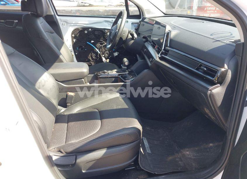 Photo 5 of 2025 Kia Sportage EX (VIN 5XYK33DF7SG243575)