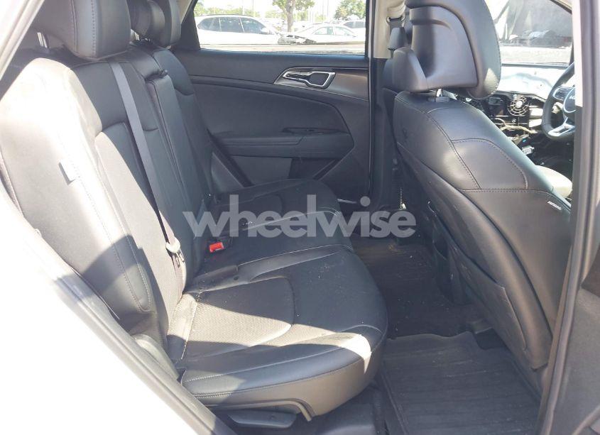 Photo 8 of 2025 Kia Sportage EX (VIN 5XYK33DF7SG243575)