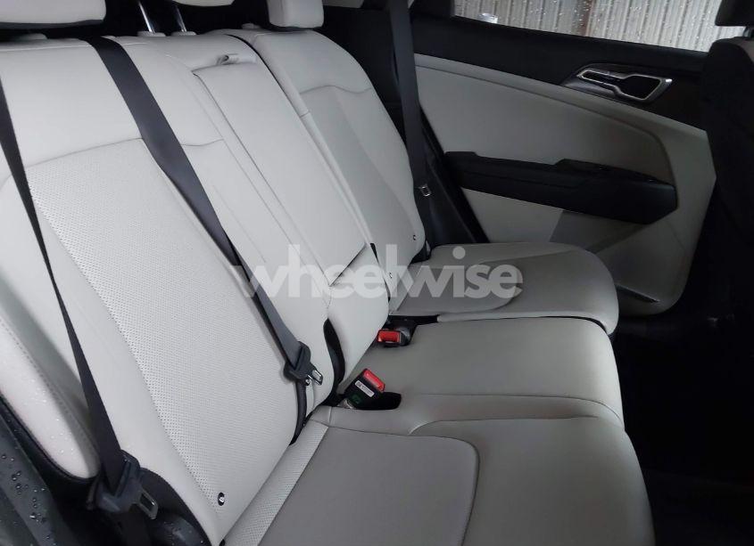 Photo 8 of 2025 Kia Sportage EX (VIN 5XYK33DF7SG262854)