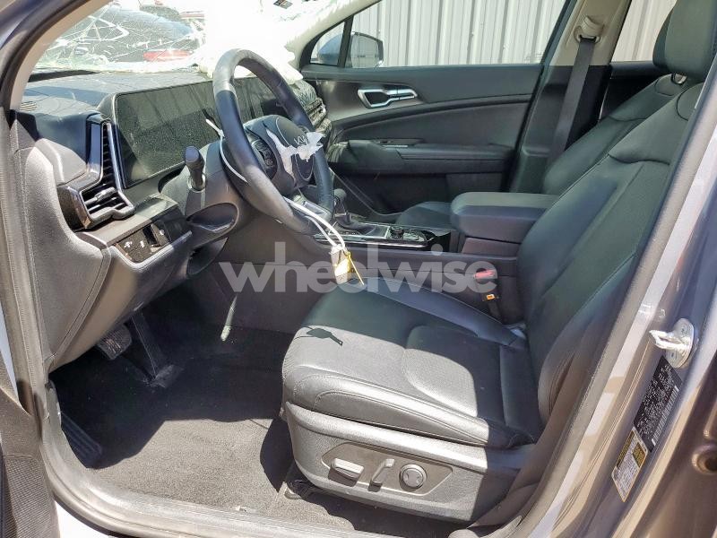 Photo 8 of 2024 KIA SPORTAGE EX (VIN 5XYK33DF8RG204858)