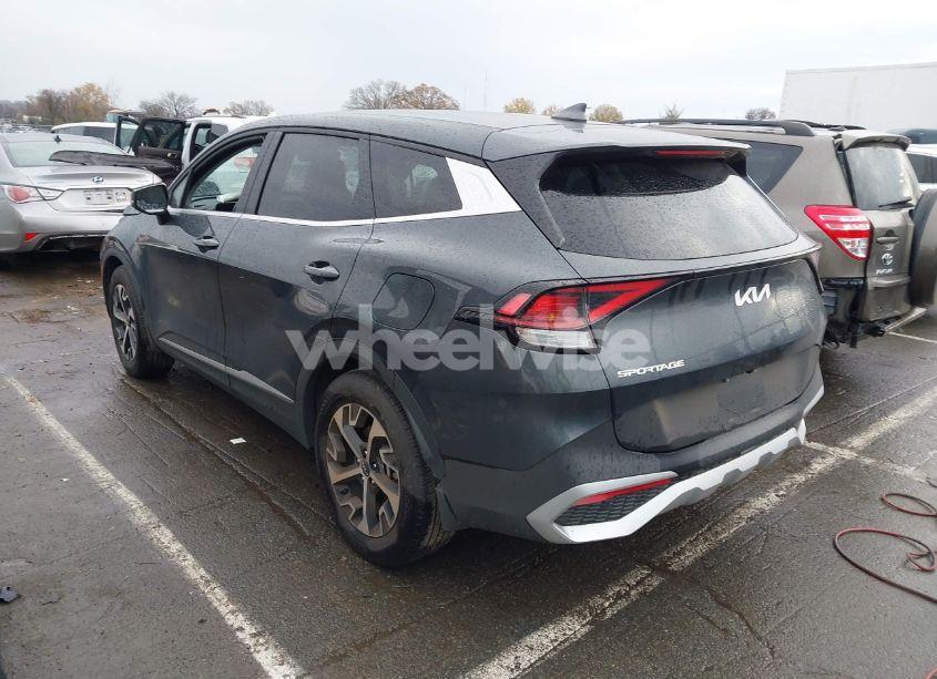 Photo 3 of 2024 Kia Sportage EX (VIN 5XYK33DF8RG211809)
