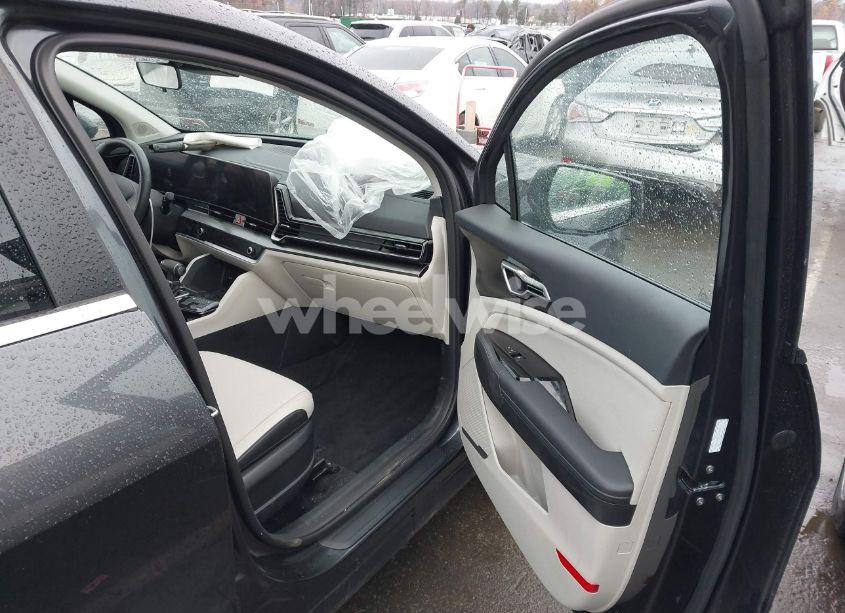 Photo 5 of 2024 Kia Sportage EX (VIN 5XYK33DF8RG211809)