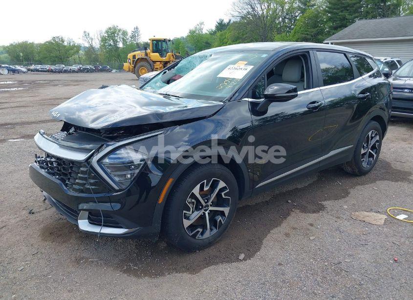 Photo 2 of 2024 Kia Sportage EX (VIN 5XYK33DF8RG216931)