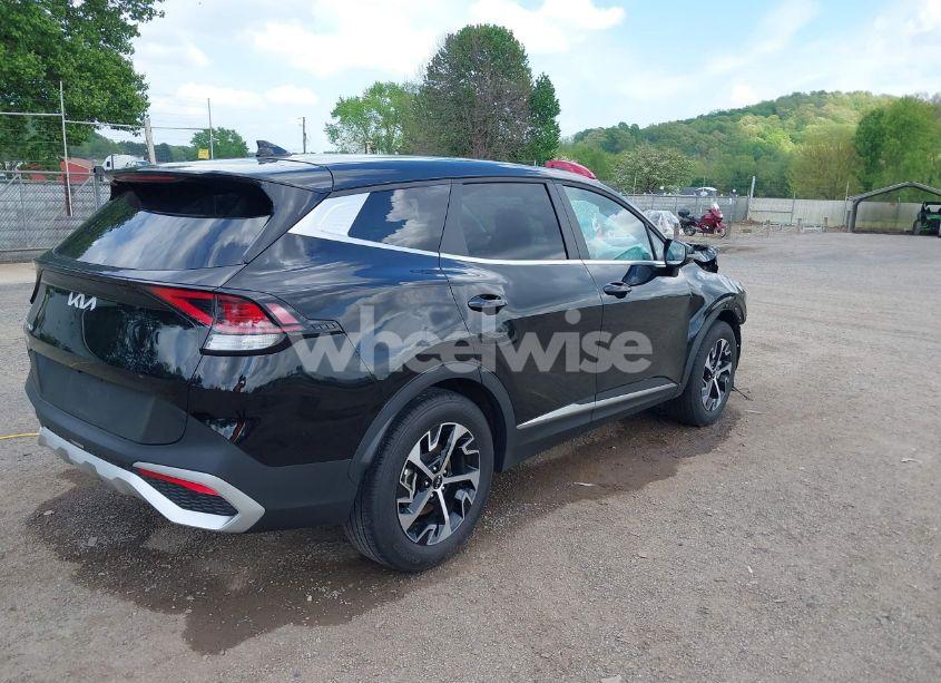 Photo 4 of 2024 Kia Sportage EX (VIN 5XYK33DF8RG216931)