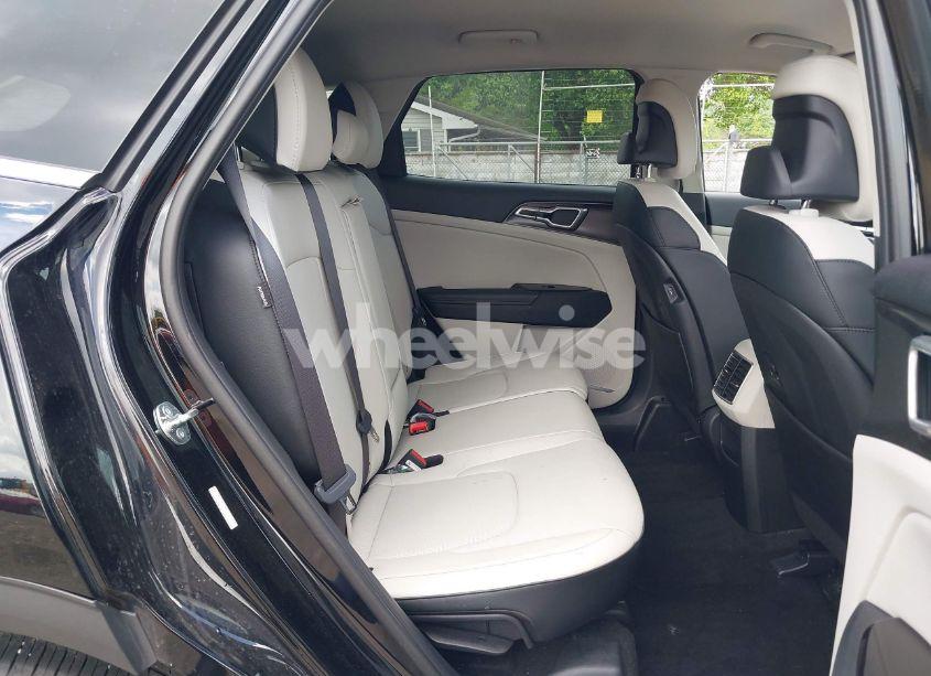 Photo 8 of 2024 Kia Sportage EX (VIN 5XYK33DF8RG216931)