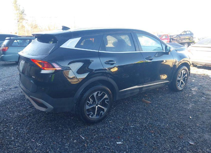 Photo 4 of 2023 Kia Sportage EX (VIN 5XYK3CAF1PG092437)