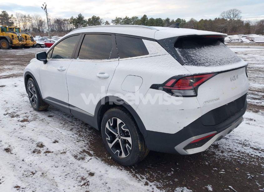 Photo 3 of 2023 Kia Sportage EX (VIN 5XYK3CAF2PG004060)