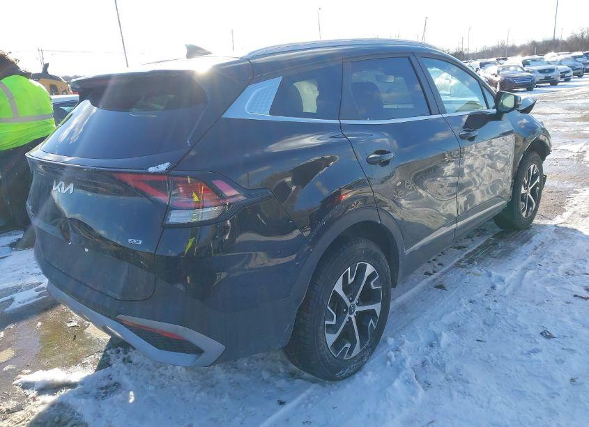 Photo 4 of 2023 Kia Sportage EX (VIN 5XYK3CAF6PG004711)