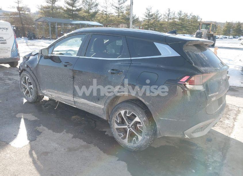 Photo 3 of 2023 Kia Sportage EX (VIN 5XYK3CAF9PG007392)