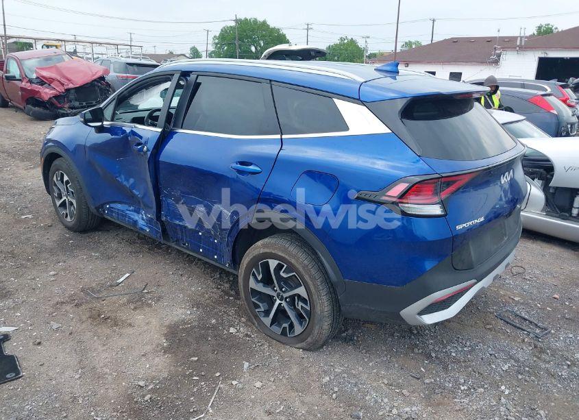 Photo 3 of 2024 Kia Sportage EX (VIN 5XYK3CDF1RG210078)