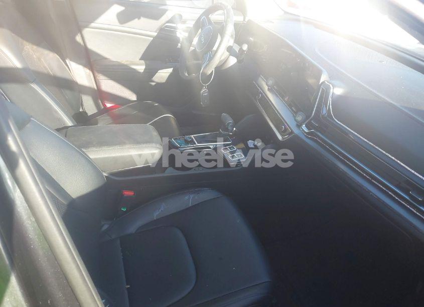 Photo 5 of 2024 Kia Sportage EX (VIN 5XYK3CDF2RG149324)