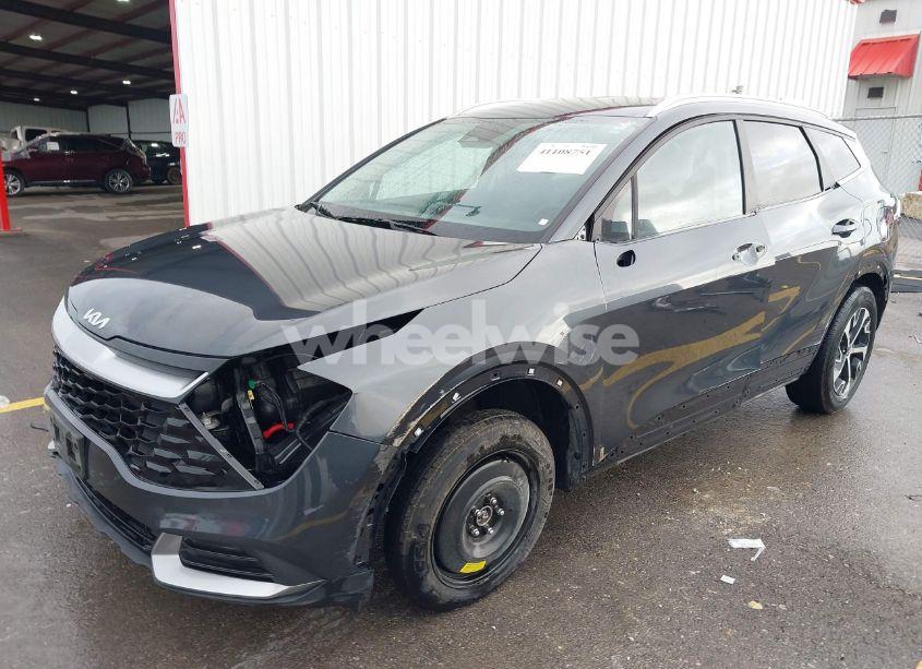 Photo 2 of 2024 Kia Sportage EX (VIN 5XYK3CDF2RG159304)