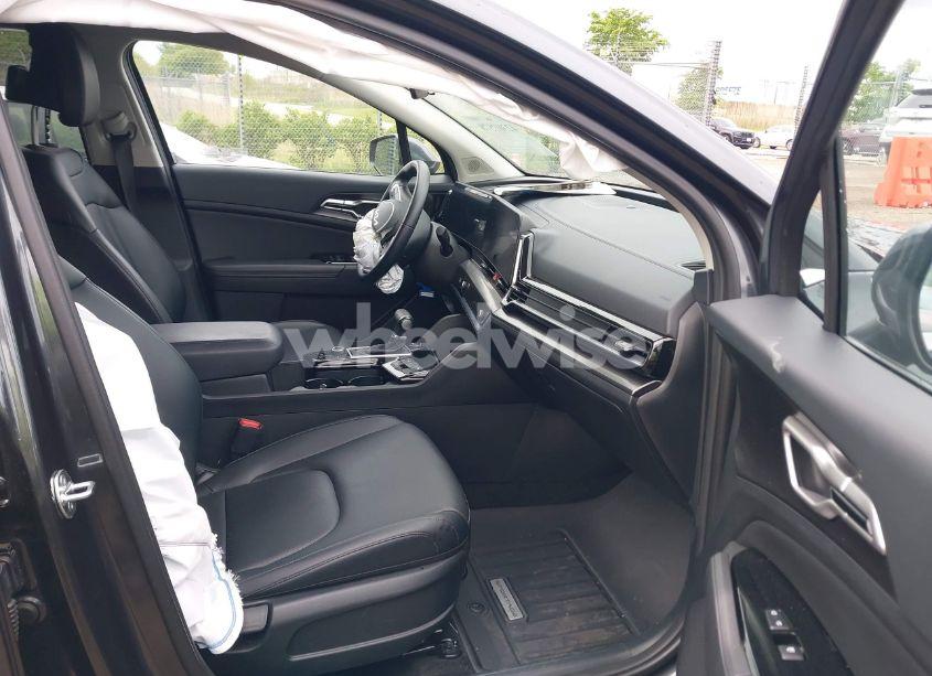 Photo 5 of 2024 Kia Sportage EX (VIN 5XYK3CDF2RG189869)