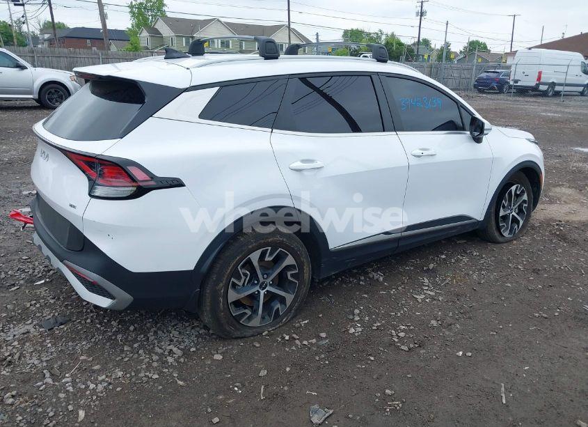 Photo 4 of 2024 Kia Sportage EX (VIN 5XYK3CDF9RG144847)