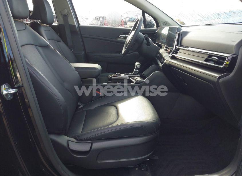 Photo 5 of 2024 Kia Sportage EX (VIN 5XYK3CDFXRG188114)