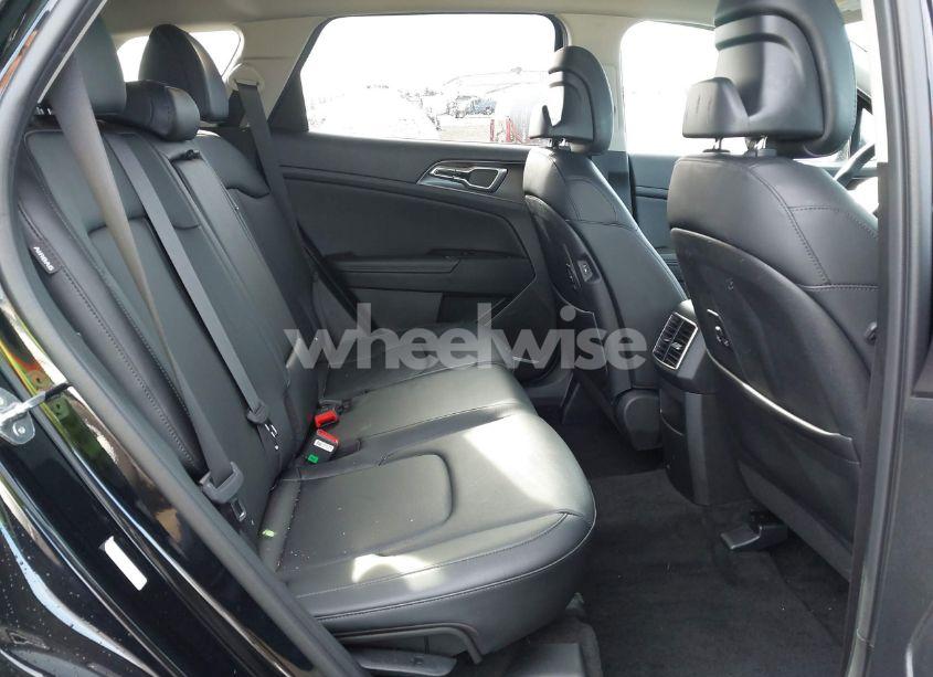 Photo 8 of 2024 Kia Sportage EX (VIN 5XYK3CDFXRG188114)