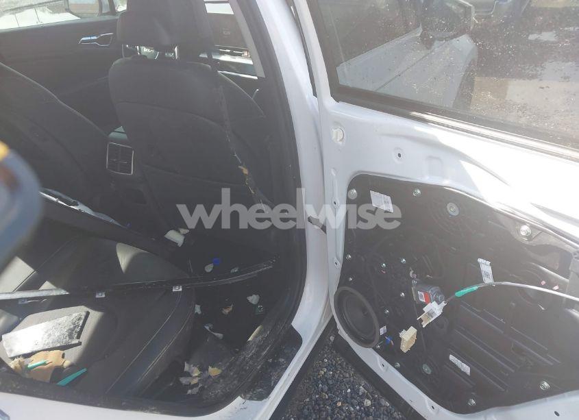 Photo 6 of 2023 Kia Sportage SX (VIN 5XYK43AF3PG052261)