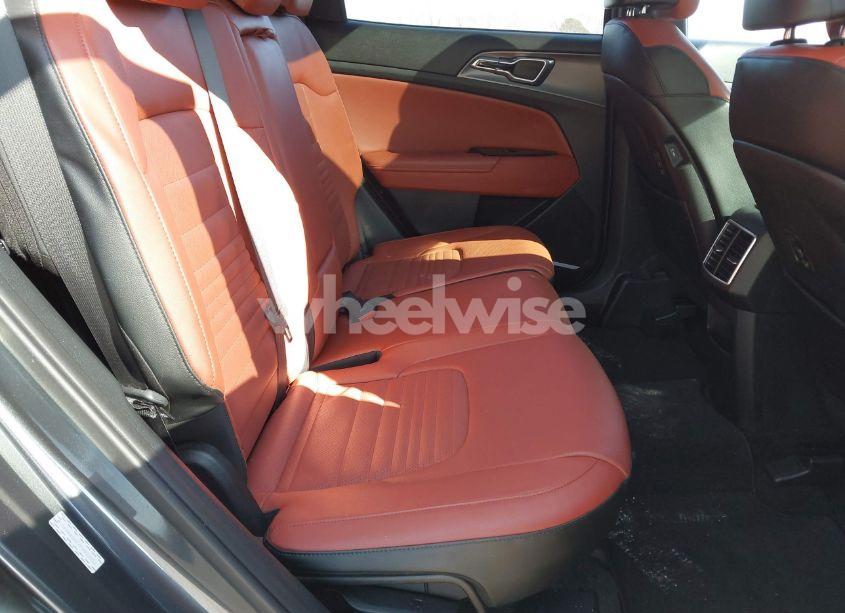 Photo 8 of 2023 Kia Sportage SX (VIN 5XYK43AFXPG033352)