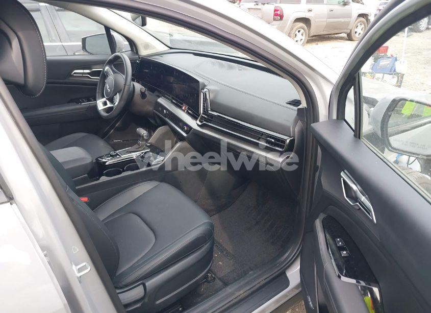 Photo 5 of 2025 Kia Sportage SX (VIN 5XYK43DF0SG292842)