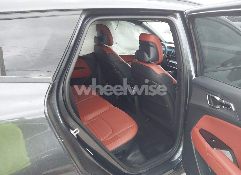 Photo 8 of 2024 Kia Sportage SX (VIN 5XYK43DF1RG157279)