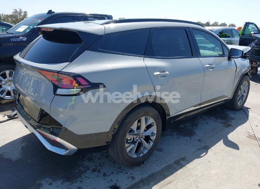 Photo 4 of 2025 Kia Sportage SX (VIN 5XYK43DF4SG256331)