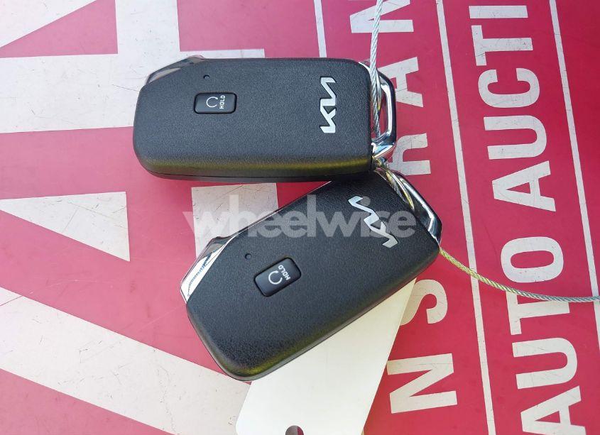 Photo 11 of 2025 Kia Sportage SX (VIN 5XYK43DF9SG274839)