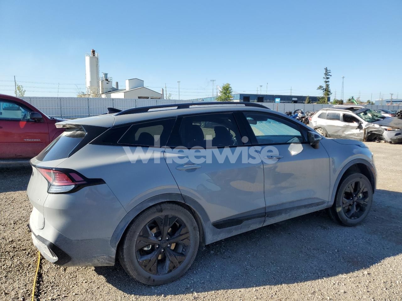 Photo 3 of 2025 KIA SPORTAGE X LINE (VIN 5XYK6CDF0SG272830)