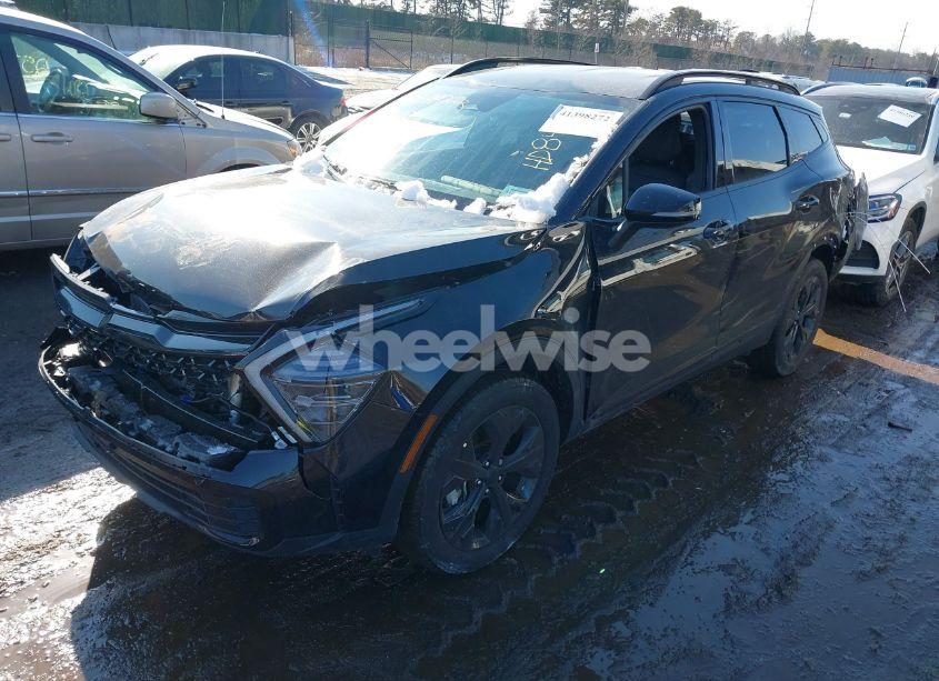 Photo 2 of 2025 Kia Sportage X-LINE (VIN 5XYK6CDF1SG266258)