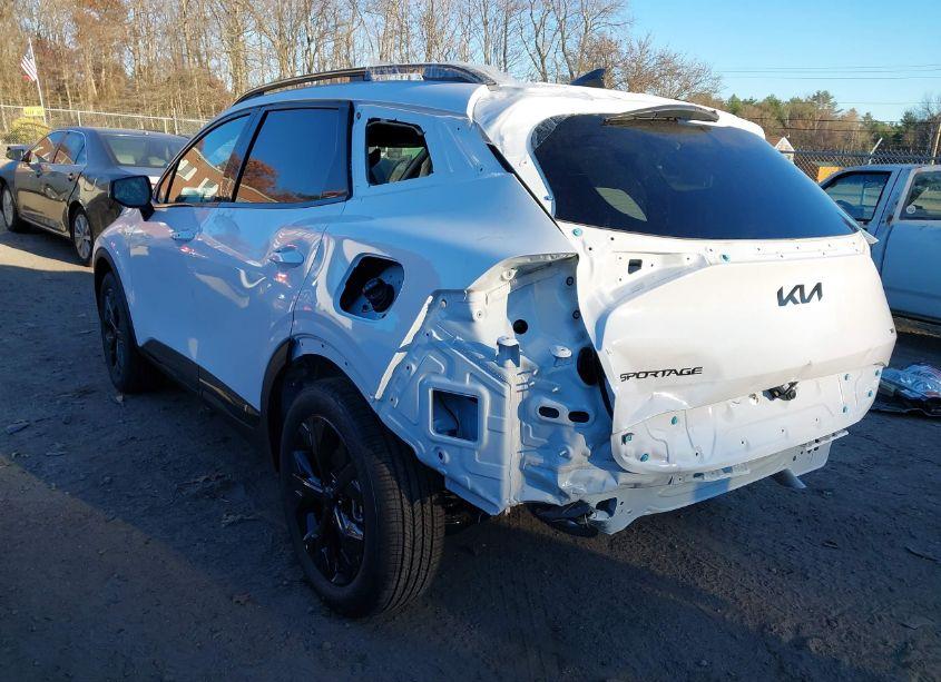 Photo 3 of 2025 Kia Sportage X-LINE (VIN 5XYK6CDF4SG254329)