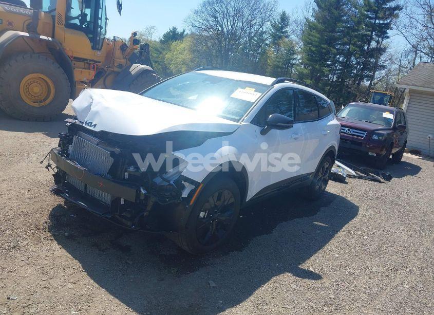 Photo 2 of 2025 Kia Sportage X-LINE (VIN 5XYK6CDF9SG273393)