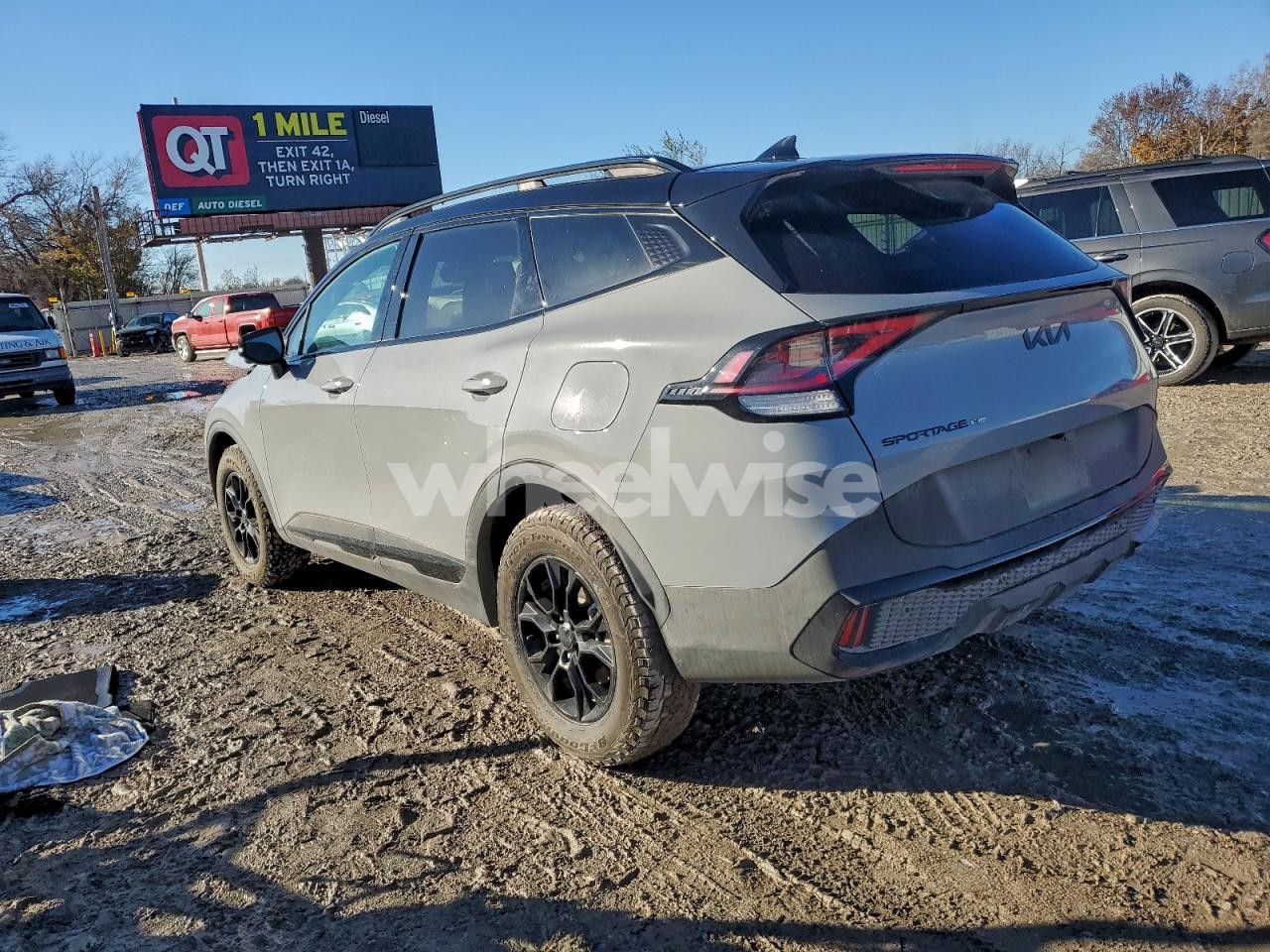 Photo 2 of 2025 KIA SPORTAGE X-PRO (VIN 5XYK7CDF6SG280749)