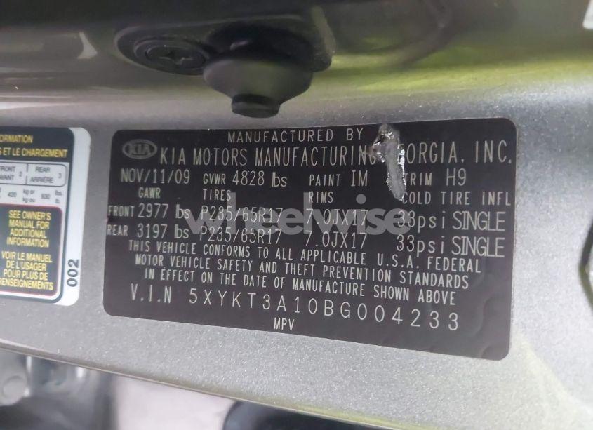 Photo 9 of 2011 Kia Sorento LX (VIN 5XYKT3A10BG004233)