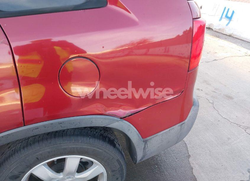 Photo 6 of 2011 Kia Sorento LX (VIN 5XYKT3A10BG004278)