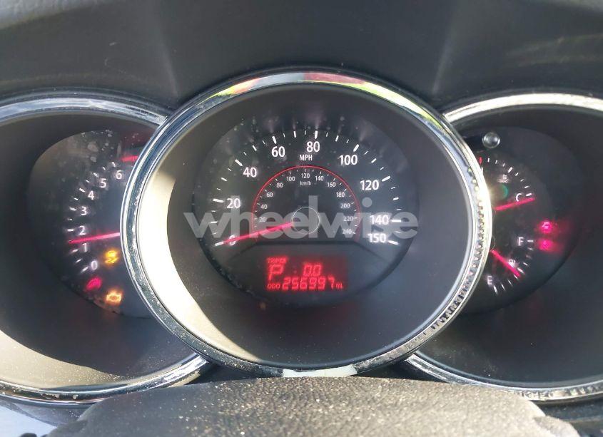 Photo 7 of 2011 Kia Sorento LX (VIN 5XYKT3A10BG004278)