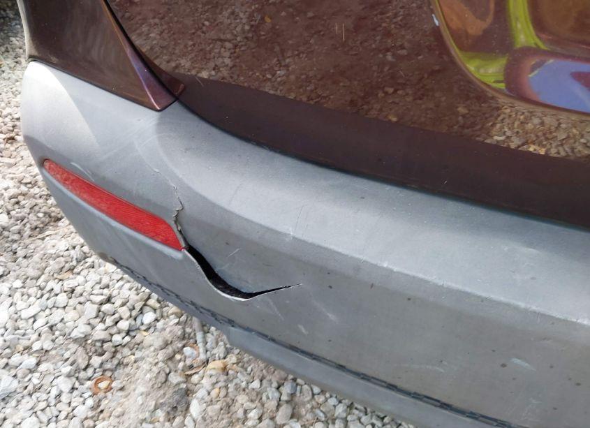 Photo 12 of 2011 Kia Sorento LX (VIN 5XYKT3A10BG076596)