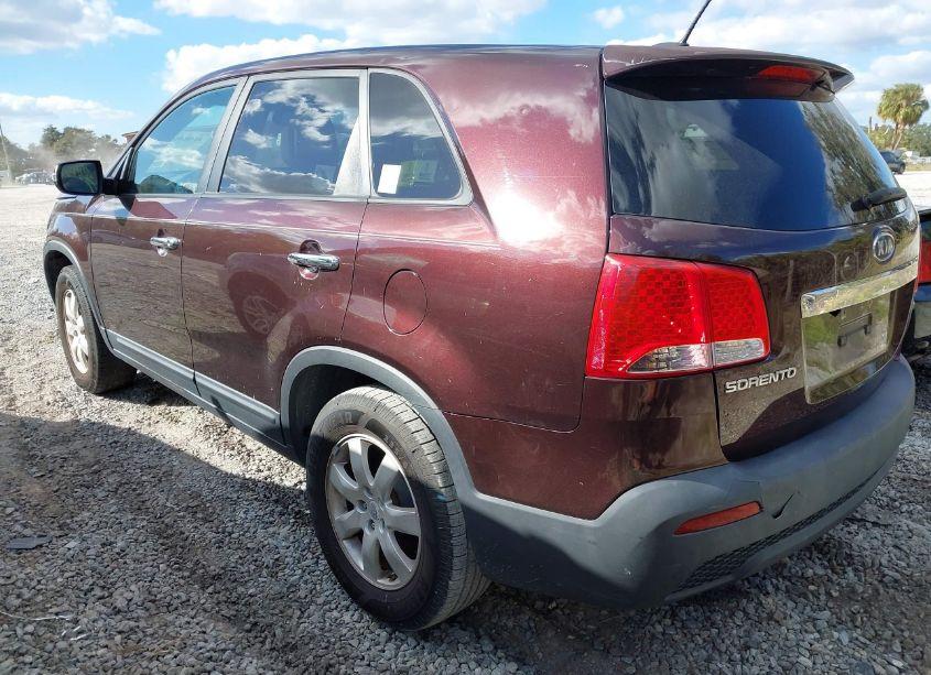 Photo 3 of 2011 Kia Sorento LX (VIN 5XYKT3A10BG076596)