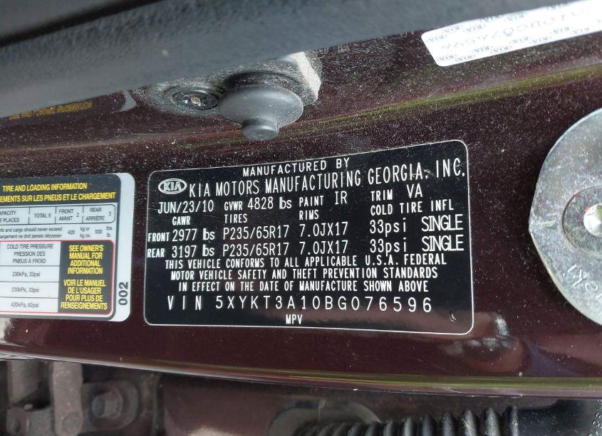 Photo 9 of 2011 Kia Sorento LX (VIN 5XYKT3A10BG076596)