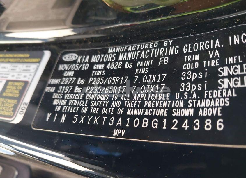 Photo 9 of 2011 Kia Sorento LX (VIN 5XYKT3A10BG124386)