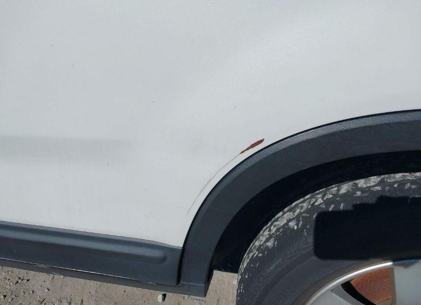 Photo 12 of 2011 Kia Sorento LX (VIN 5XYKT3A10BG176410)