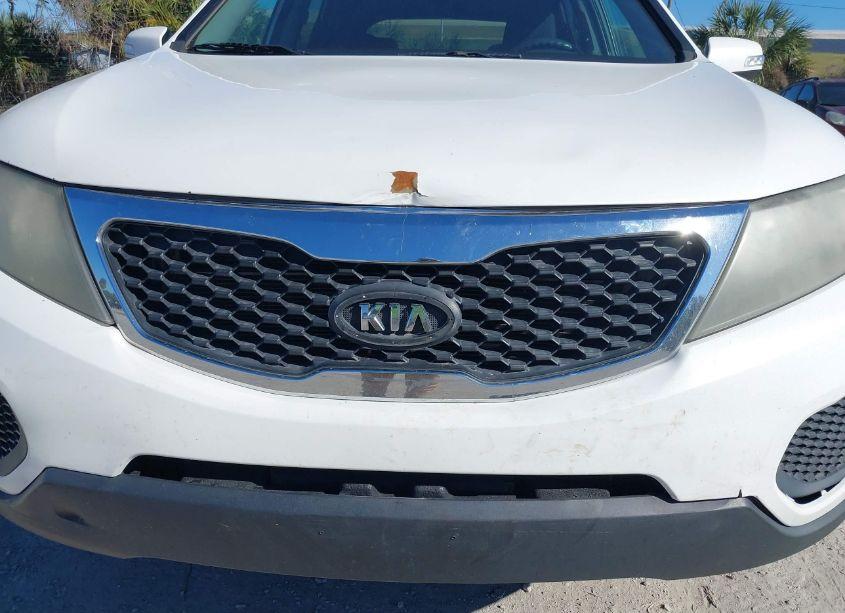 Photo 16 of 2011 Kia Sorento LX (VIN 5XYKT3A10BG176410)