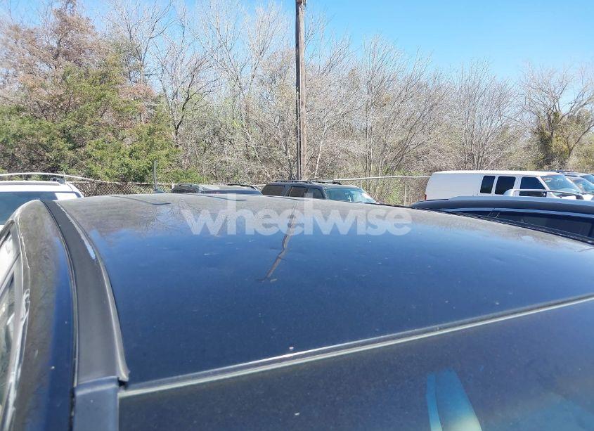 Photo 12 of 2011 Kia Sorento LX (VIN 5XYKT3A10BG181770)