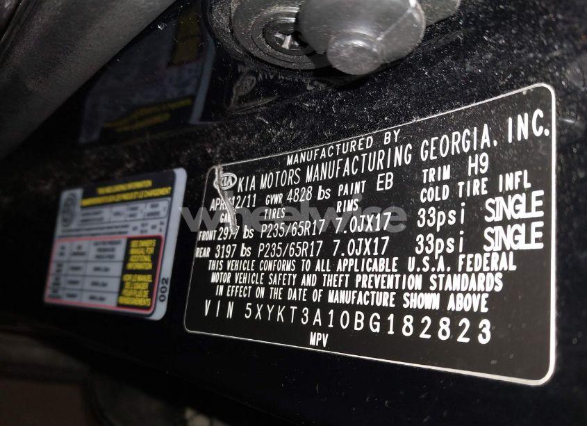 Photo 9 of 2011 Kia Sorento LX (VIN 5XYKT3A10BG182823)