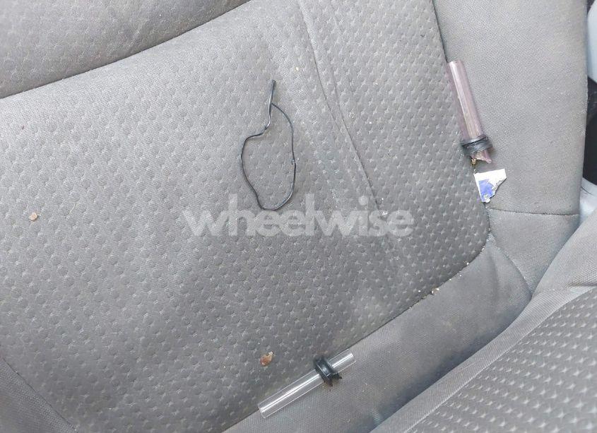 Photo 12 of 2012 Kia Sorento LX (VIN 5XYKT3A10CG199591)