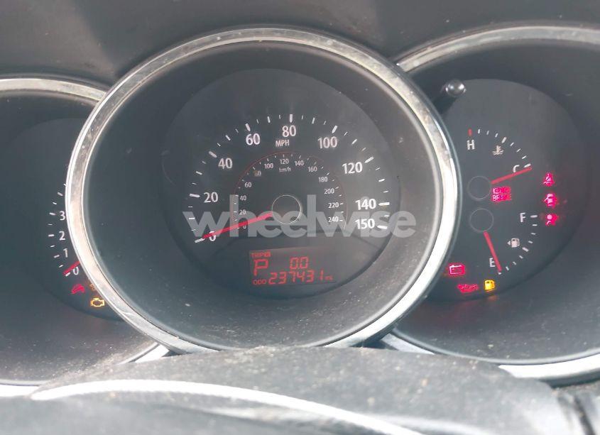 Photo 7 of 2012 Kia Sorento LX (VIN 5XYKT3A10CG199591)