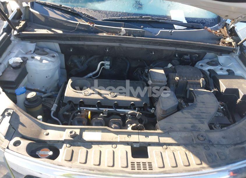 Photo 10 of 2012 Kia Sorento LX (VIN 5XYKT3A10CG272331)