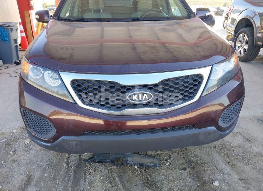 Photo 6 of 2012 Kia Sorento LX (VIN 5XYKT3A10CG274063)
