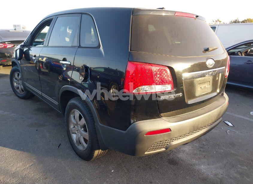 Photo 3 of 2012 Kia Sorento LX (VIN 5XYKT3A10CG284303)