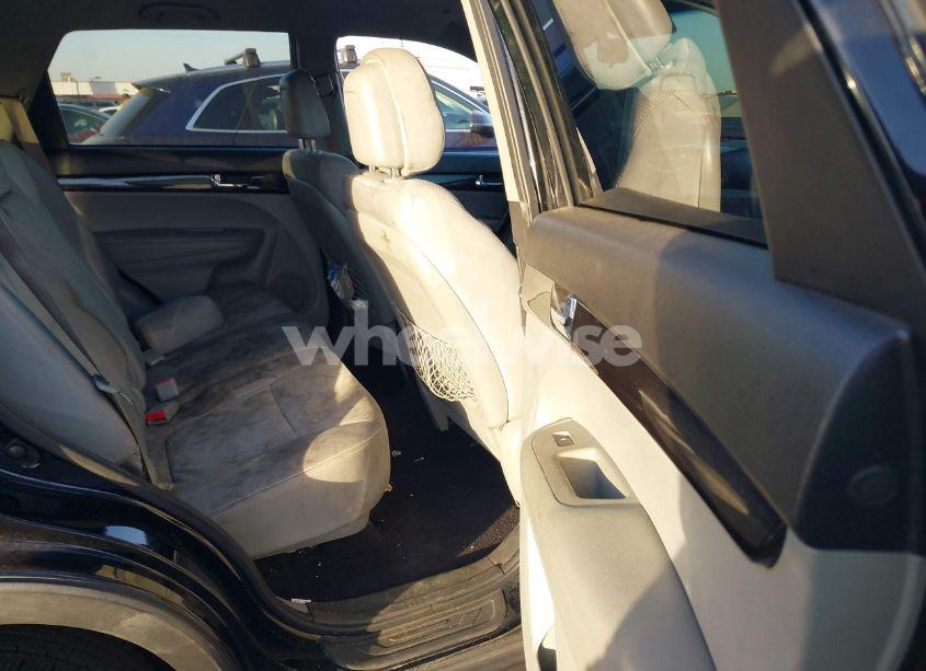 Photo 8 of 2012 Kia Sorento LX (VIN 5XYKT3A10CG284303)